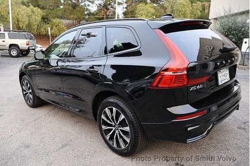 2025 Volvo XC60 Plus
