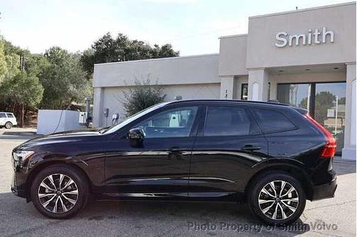 2025 Volvo XC60 Plus