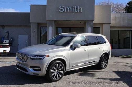 2023 Volvo XC90 Plus