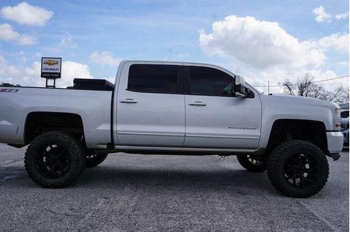 2017 Chevrolet Silverado 1500 2LT