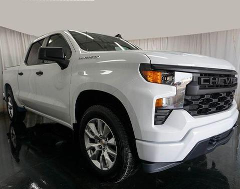 Summit White 2026 Chevrolet Silverado 1500 Custom