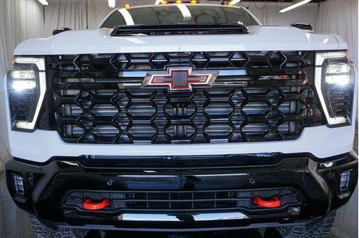 2026 Chevrolet Silverado 2500 Crew Cab, Standard Bed, XR2, 4WD