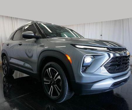 Sterling Gray Metallic 2024 Chevrolet Trailblazer LT