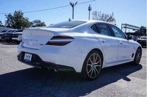 2023 Genesis G70 2.0T AWD