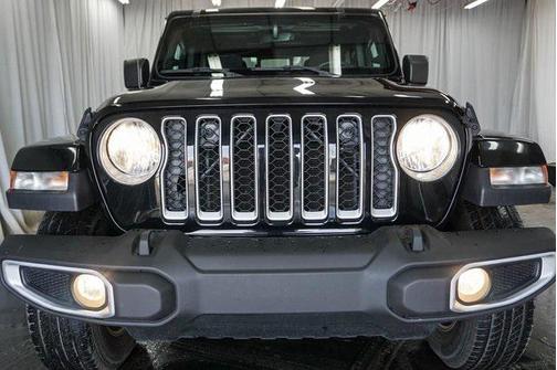2023 Jeep Gladiator Overland