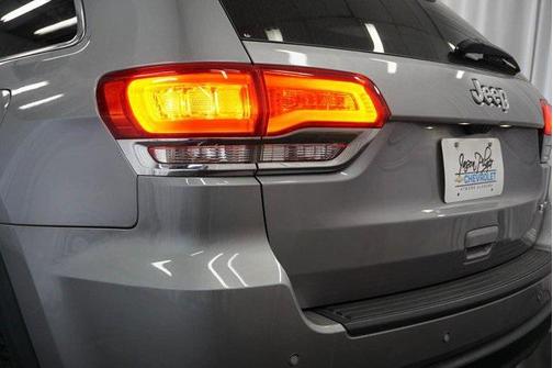 2019 Jeep Grand Cherokee Laredo