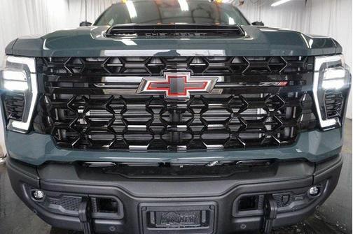 2026 Chevrolet Silverado 2500 ZR2