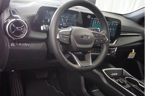 Mosaic Black Metallic 2026 Chevrolet Equinox 1LT