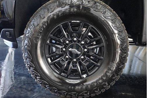 2026 Chevrolet Silverado 2500 ZR2