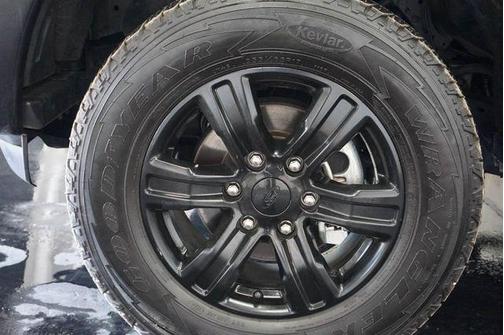 SHADOW BLACK 2022 Ford Ranger XL