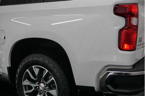 Summit White 2026 Chevrolet Silverado 1500 LT