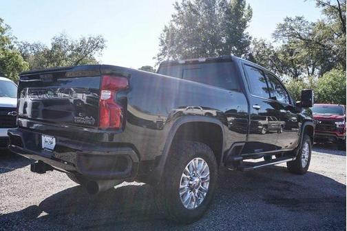 2022 Chevrolet Silverado 2500 High Country