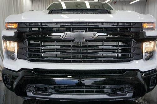 2025 Chevrolet Silverado 2500 Custom