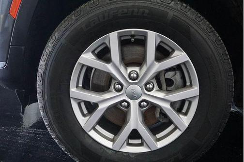 Baltic Gray Metallic Clearcoat 2022 Jeep Grand Cherokee L Limited