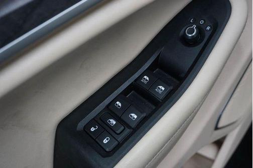 Baltic Gray Metallic Clearcoat 2022 Jeep Grand Cherokee L Limited