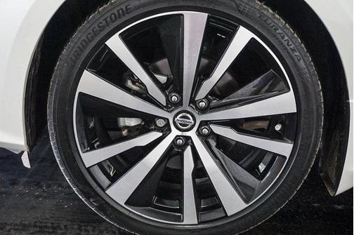 2022 Nissan Altima SR FWD