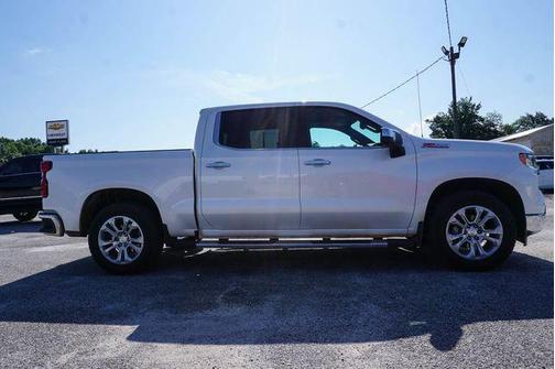 Crystal White Tricoat 2025 Chevrolet Silverado 1500 LTZ