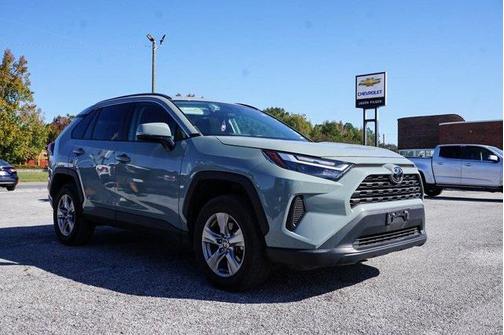 2023 Toyota RAV4 XLE