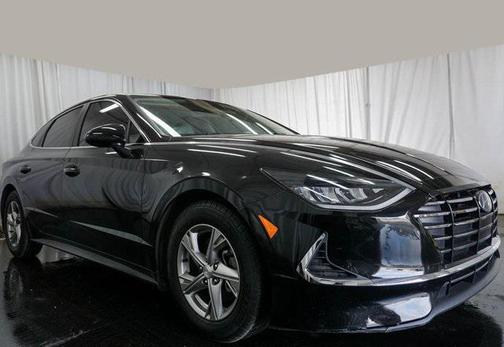 2022 Hyundai SONATA SE