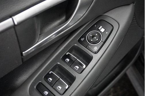 2022 Hyundai SONATA SE