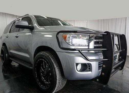 2017 Toyota Sequoia SR5