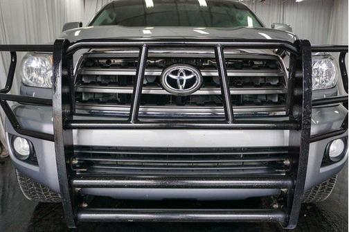 2017 Toyota Sequoia SR5