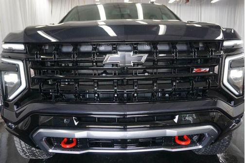 Dark Ash Metallic 2026 Chevrolet Tahoe 4WD Z71
