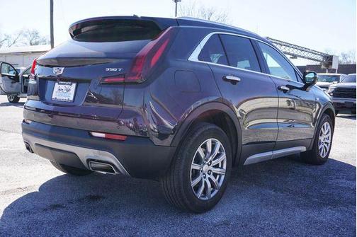 2023 Cadillac XT4 Premium Luxury