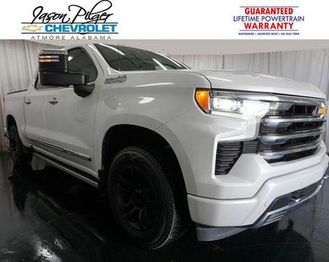 Iridescent Pearl Tricoat 2024 Chevrolet Silverado 1500 High Country