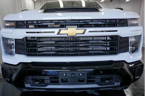 2026 Chevrolet Silverado 2500 Custom