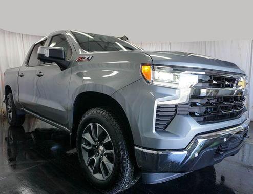 Sterling Gray Metallic 2026 Chevrolet Silverado 1500 LT