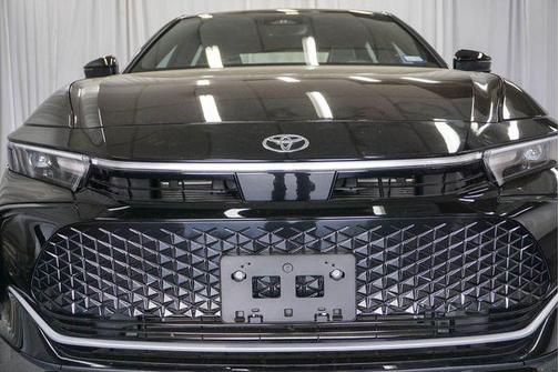 Black 2025 Toyota Crown XLE