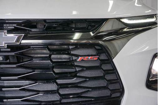 Iridescent Pearl Tricoat 2020 Chevrolet Blazer RS