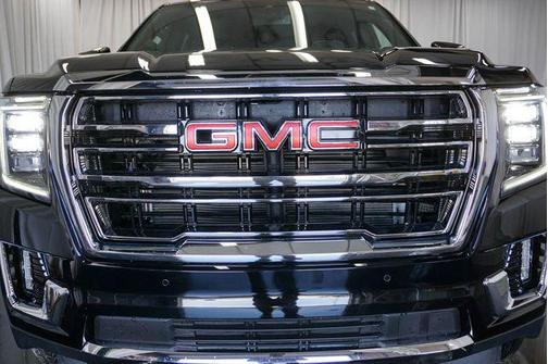 2024 GMC Yukon SLT