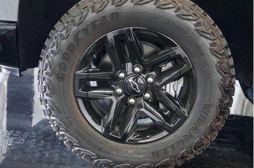 2025 Chevrolet Silverado 1500 Custom Trail Boss