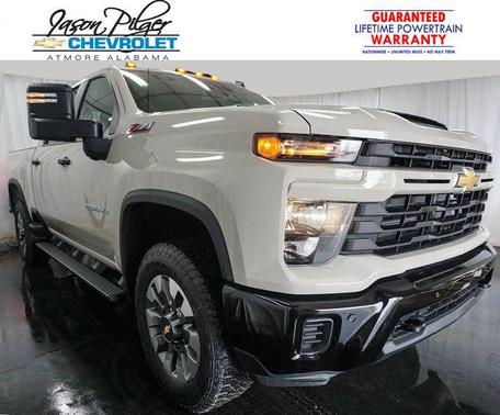 White Sands 2026 Chevrolet Silverado 2500 Custom