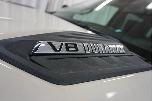 White Sands 2026 Chevrolet Silverado 2500 Custom