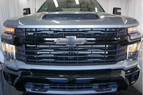 2026 Chevrolet Silverado 2500 Custom