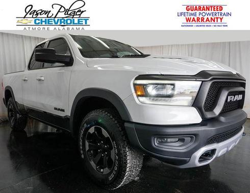 Bright White Clearcoat 2020 RAM 1500 Rebel