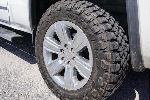 Summit White 2019 GMC Sierra 1500 SLT