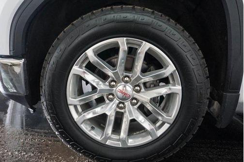Summit White 2019 GMC Sierra 1500 SLT