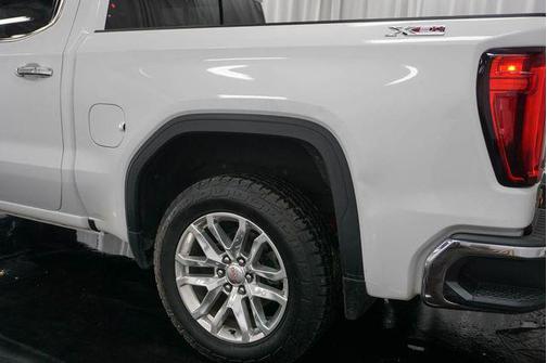 Summit White 2019 GMC Sierra 1500 SLT