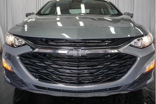 2025 Chevrolet Malibu FWD RS