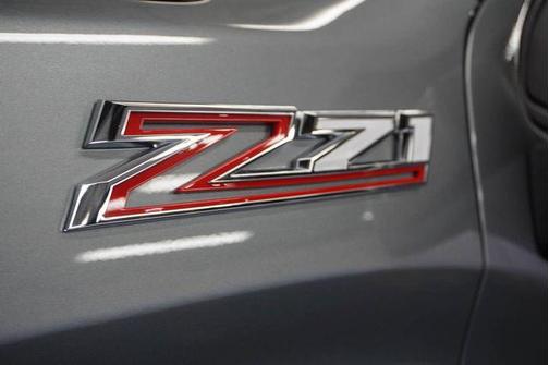 Sterling Gray Metallic 2026 Chevrolet Silverado 1500 Custom Trail Boss