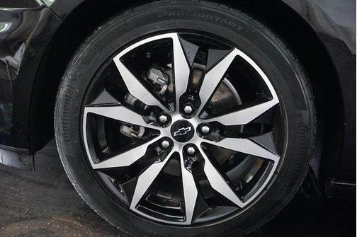 Mosaic Black Metallic 2024 Chevrolet Malibu FWD RS
