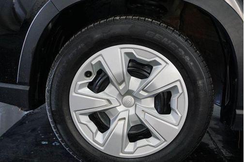 Crystal Black Silica 2021 Subaru Forester Base