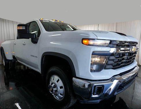 2026 Chevrolet Silverado 3500 LT