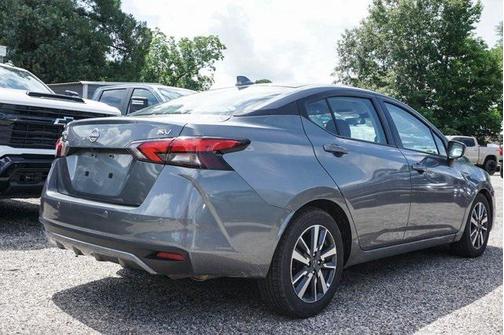 2023 Nissan Versa 1.6 SV