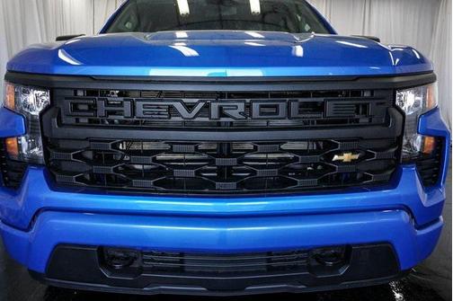 2025 Chevrolet Silverado 1500 Custom