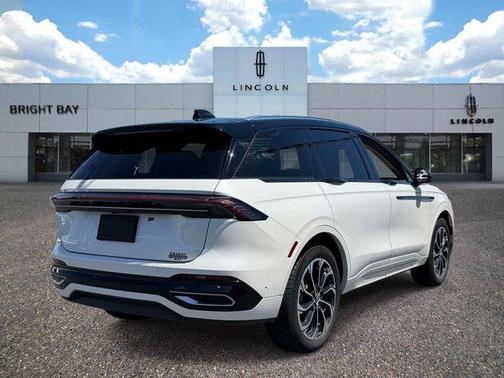 White Platinum Clearcoat Metallic 2024 Lincoln Nautilus Reserve
